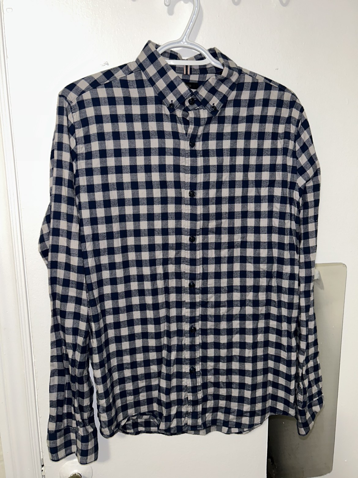Medium men’s button up shirts image indicator(4)