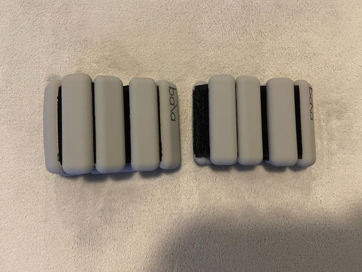 Bala 1lb Ankle/Wrist Weights image indicator(2)