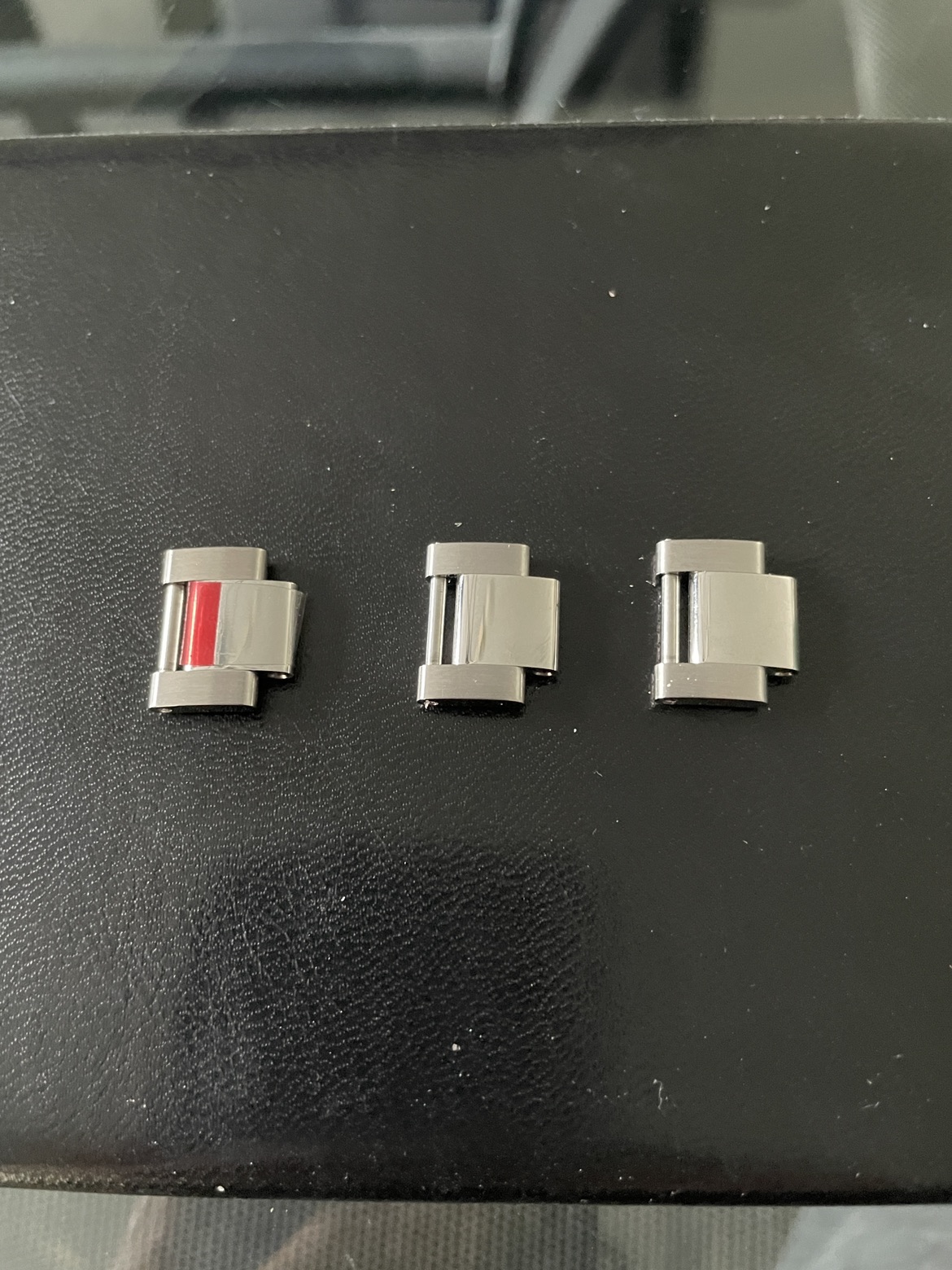 New Rolex stainless steel links thumbnail