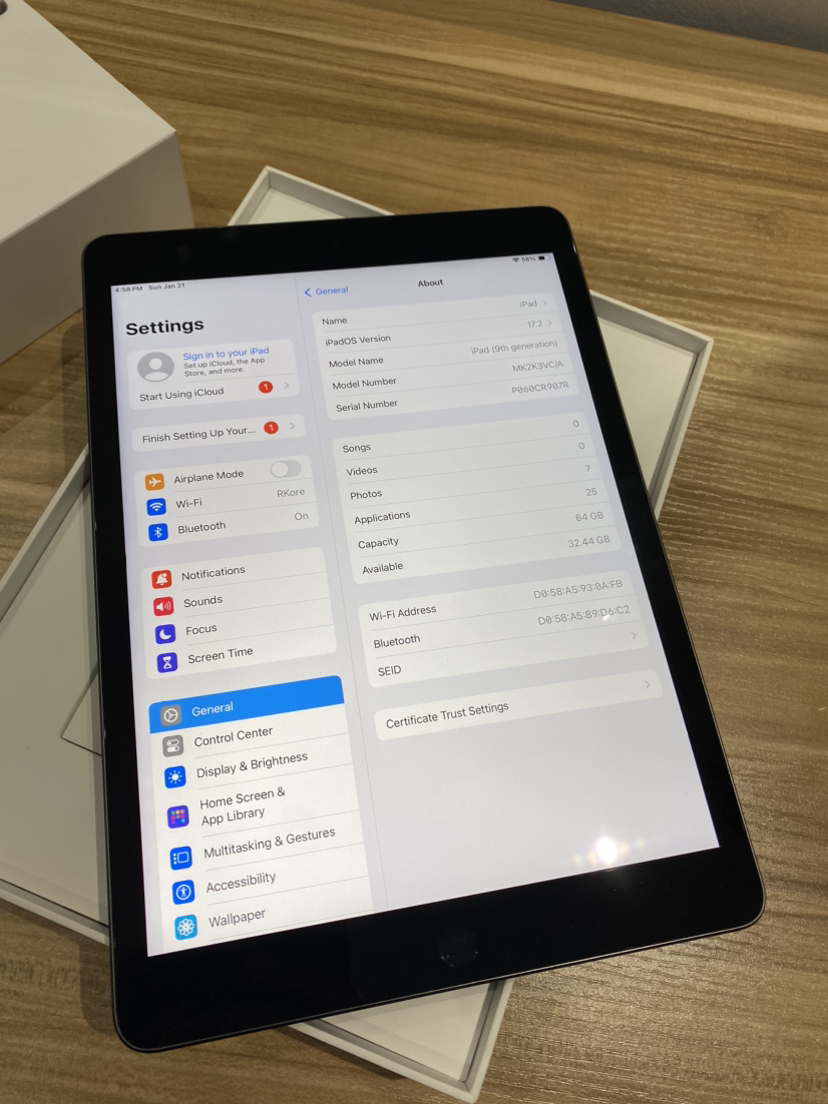 iPad (9th Generation) - photo 3