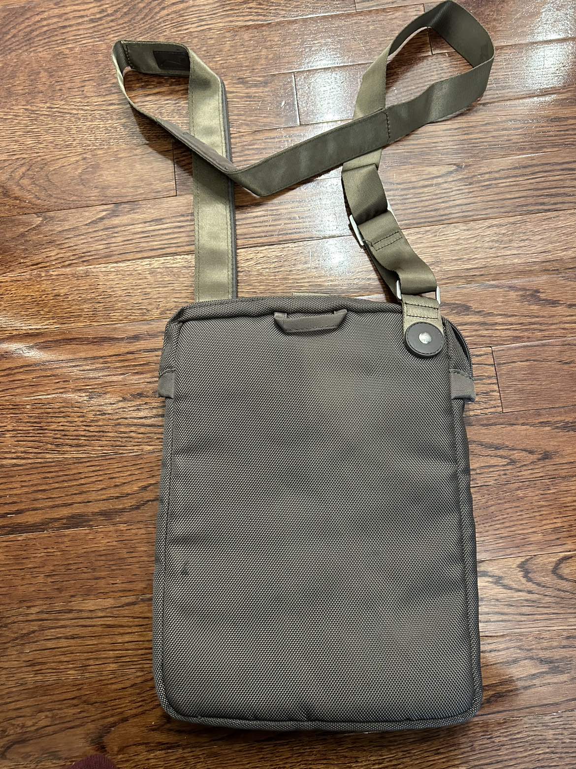 Tucano iPad or tablet case/bag image indicator(2)