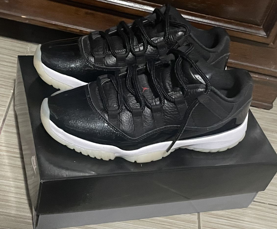 Air Jordan 11 Retro Low Size 9.5