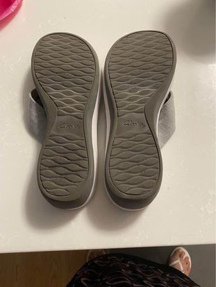 Clarks barely used size 10 - photo 3