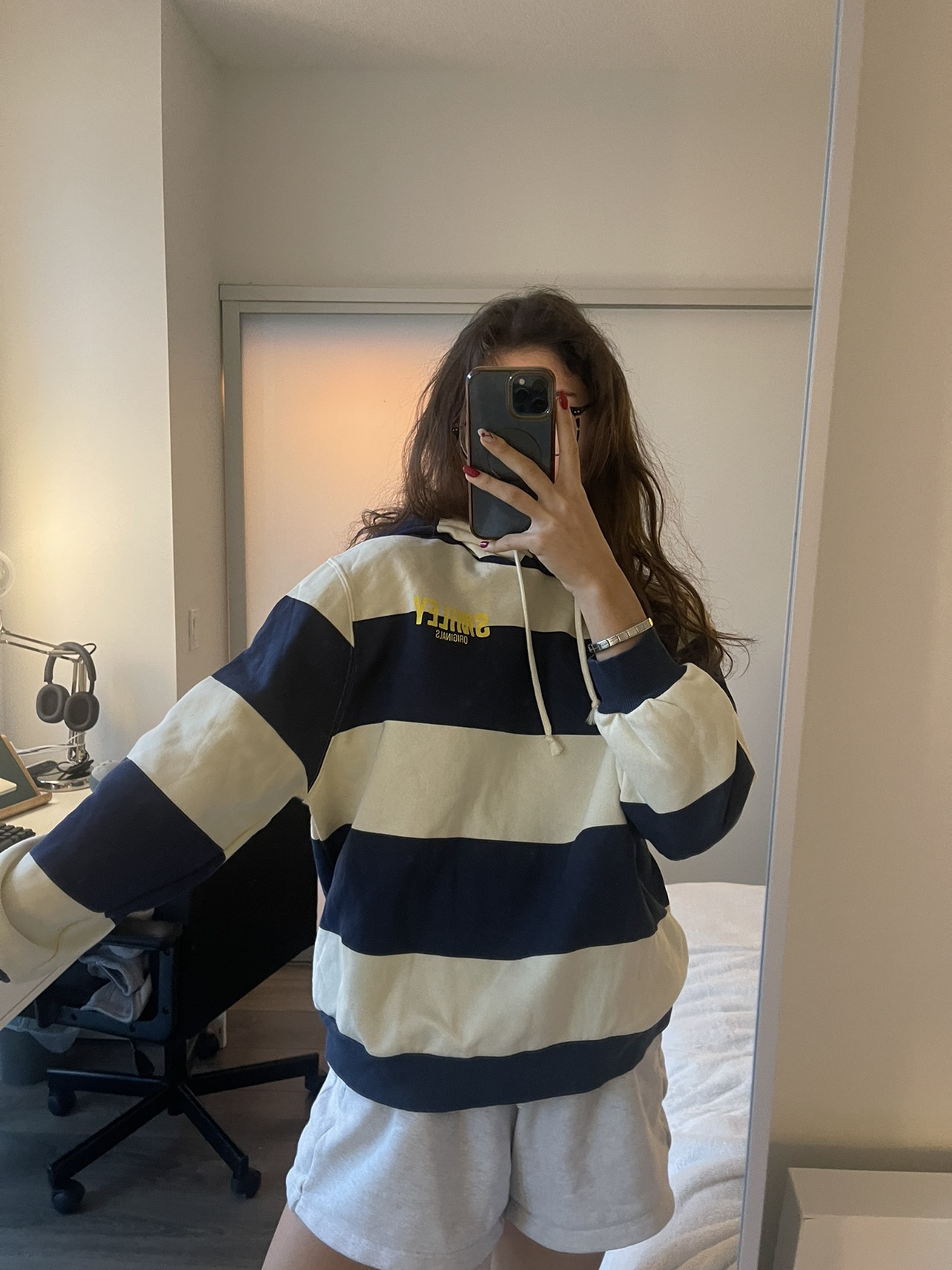 NEW Smiley Striped Hoodie 🥕