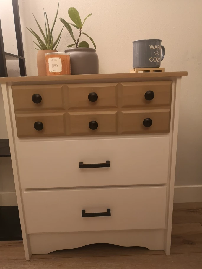 3 Drawer Dresser- Refinished - photo 4