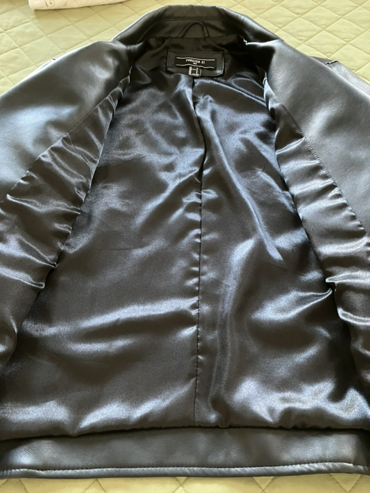 New Leather Black Unisex Motorcycle Style Jacket - Small - photo 3