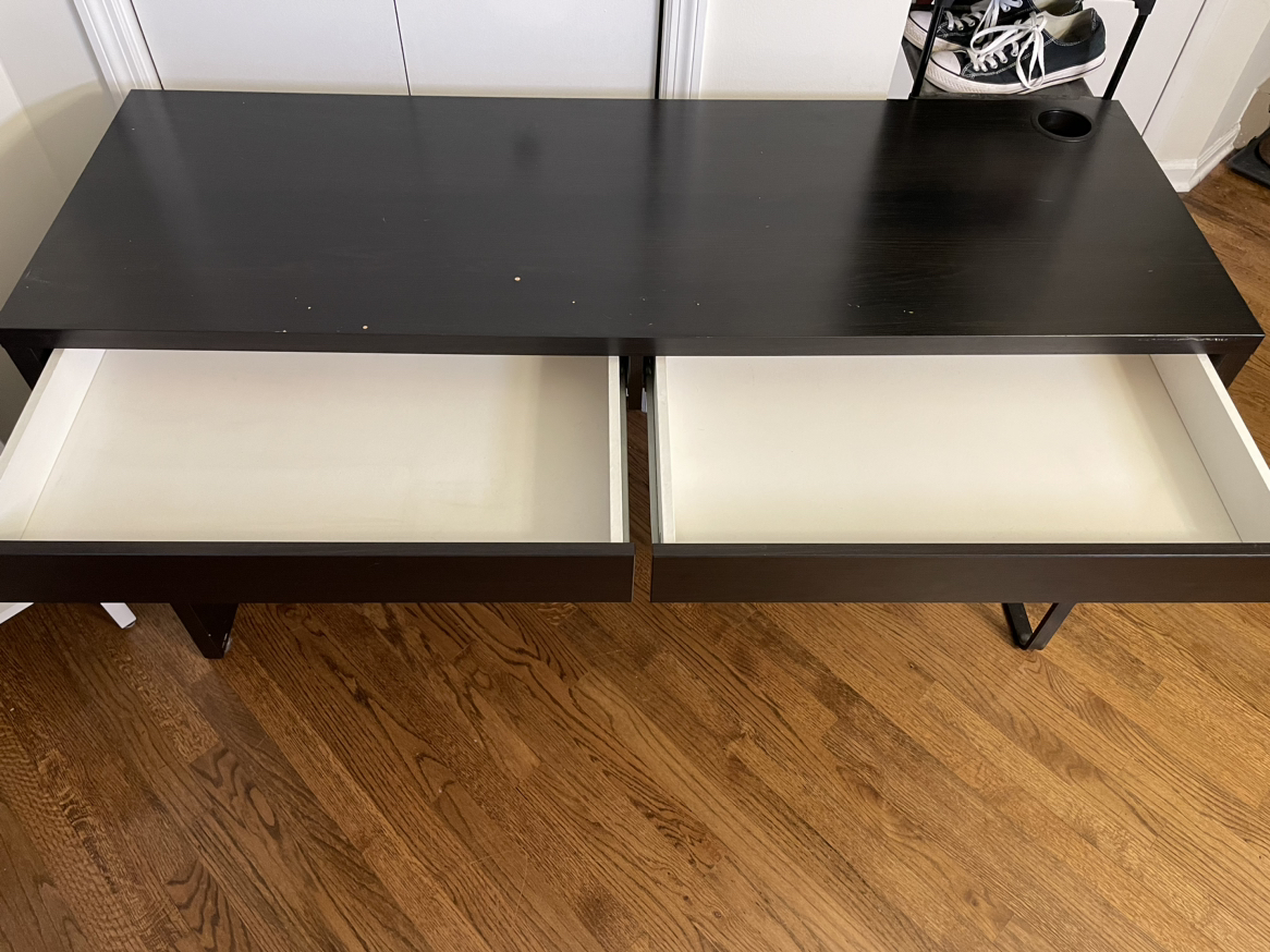 Micke desk (55 7/8) - photo 2