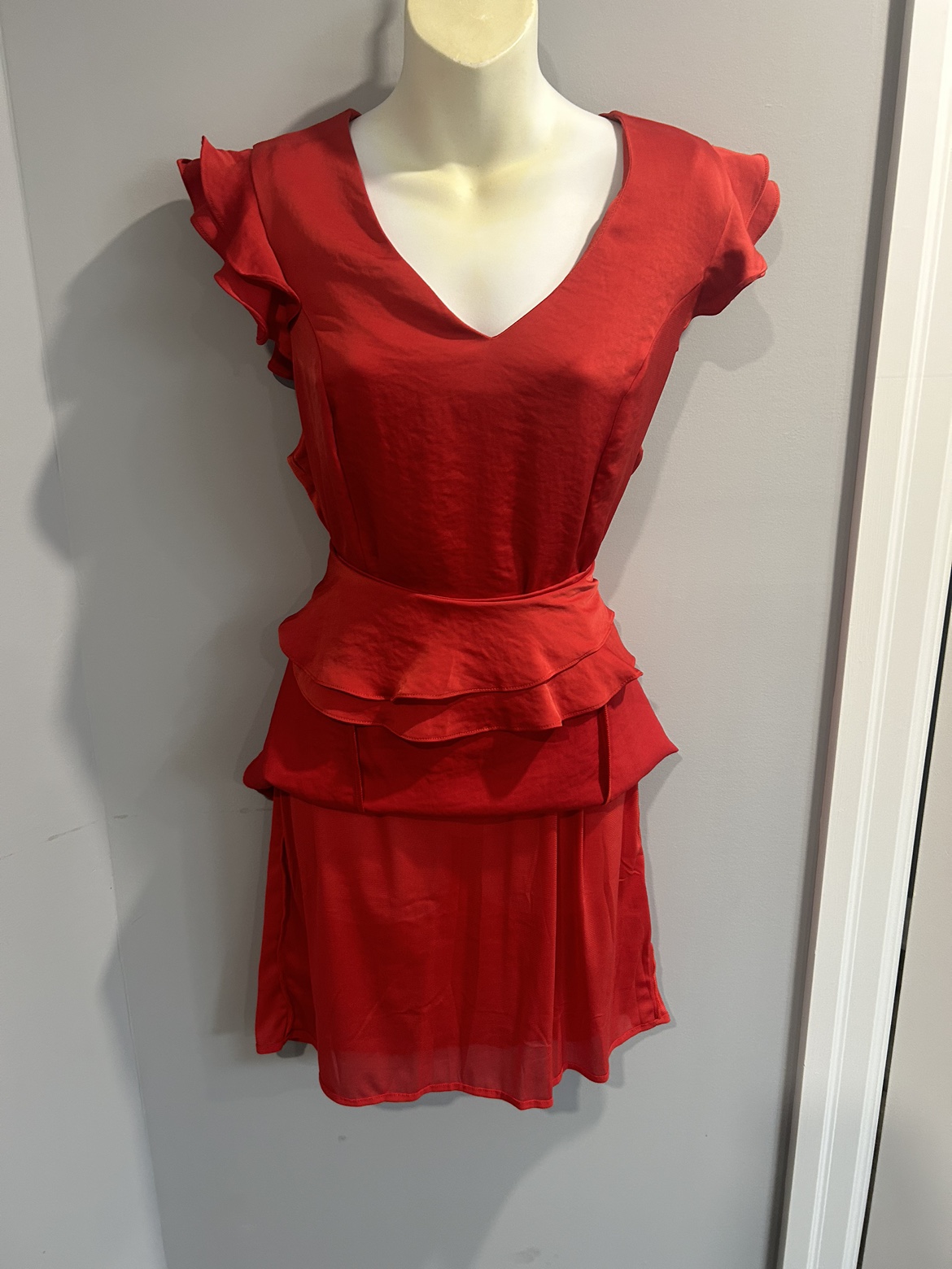 Red Satin dress size large new with tags - photo 5