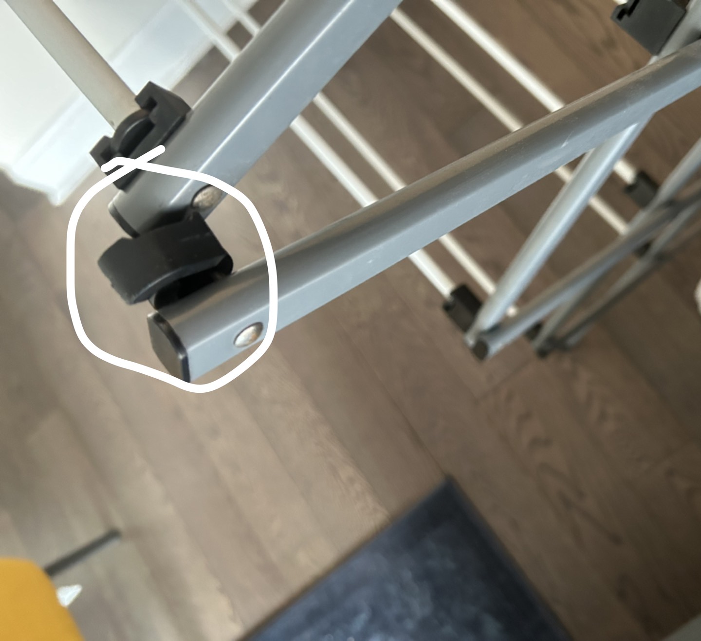 Clothes drying rack - photo 2