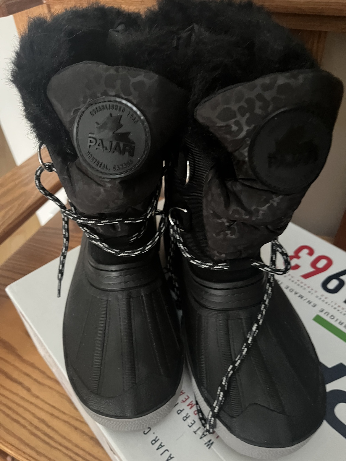 Heavily Reduced! Pajar new ladies  winter boot 39. 8.5/9 thumbnail