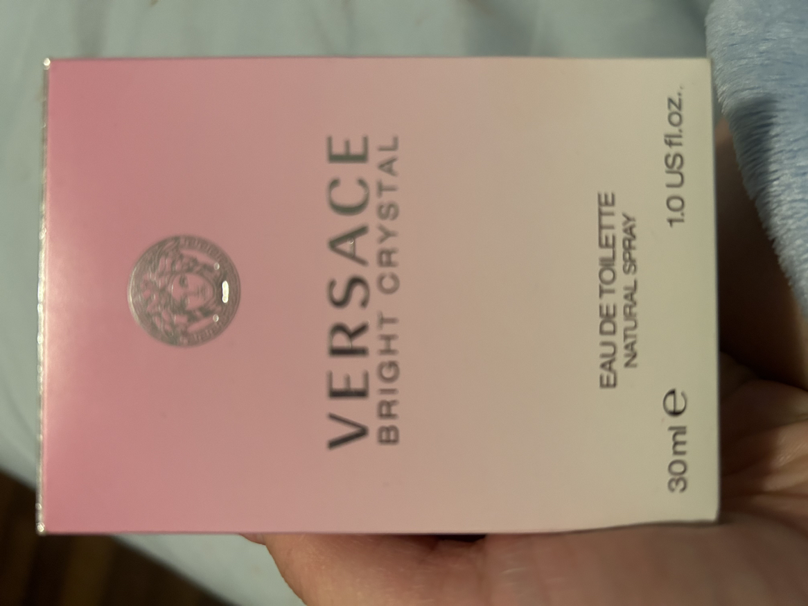 Women’s perfume thumbnail