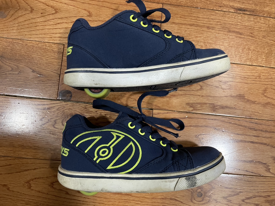 Heelys size 2Y - photo 4