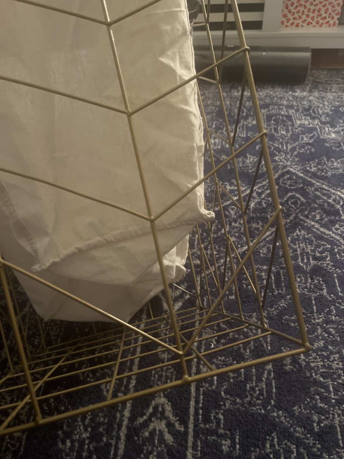 Laundry hamper - photo 4