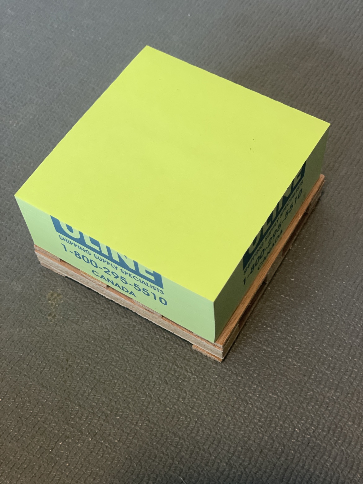 Free mini pallet post-it notes thumbnail