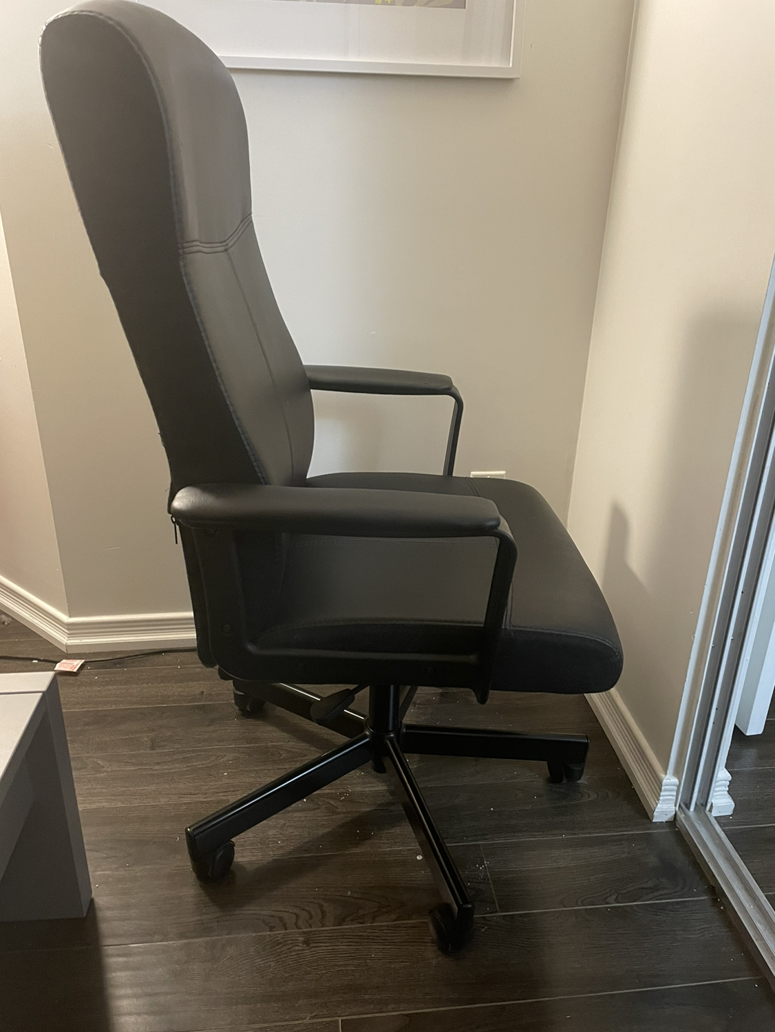Office chair - photo 2