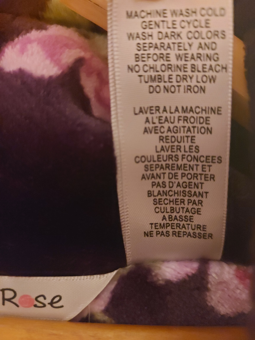 Hudson's Bay Robe image indicator(4)