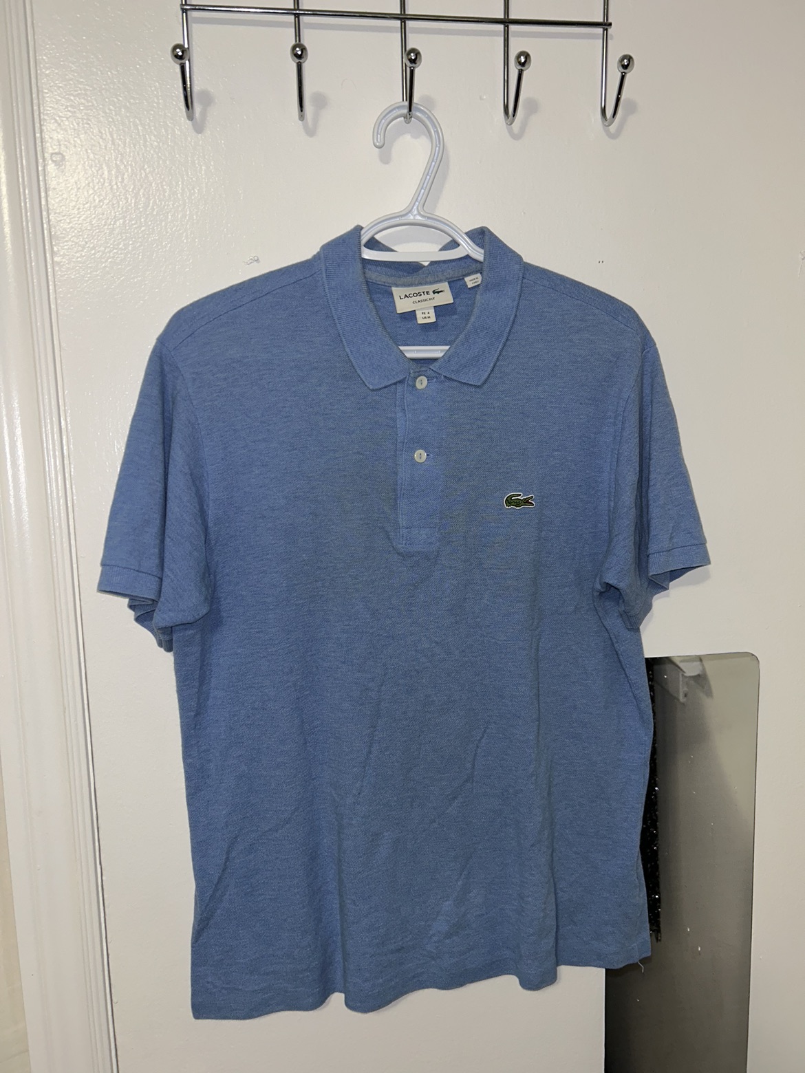 Lacoste men’s medium tops - closet sale image indicator(9)