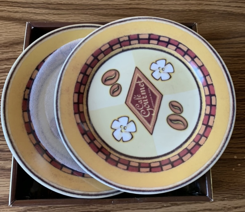 Brand new nice plates’ sets