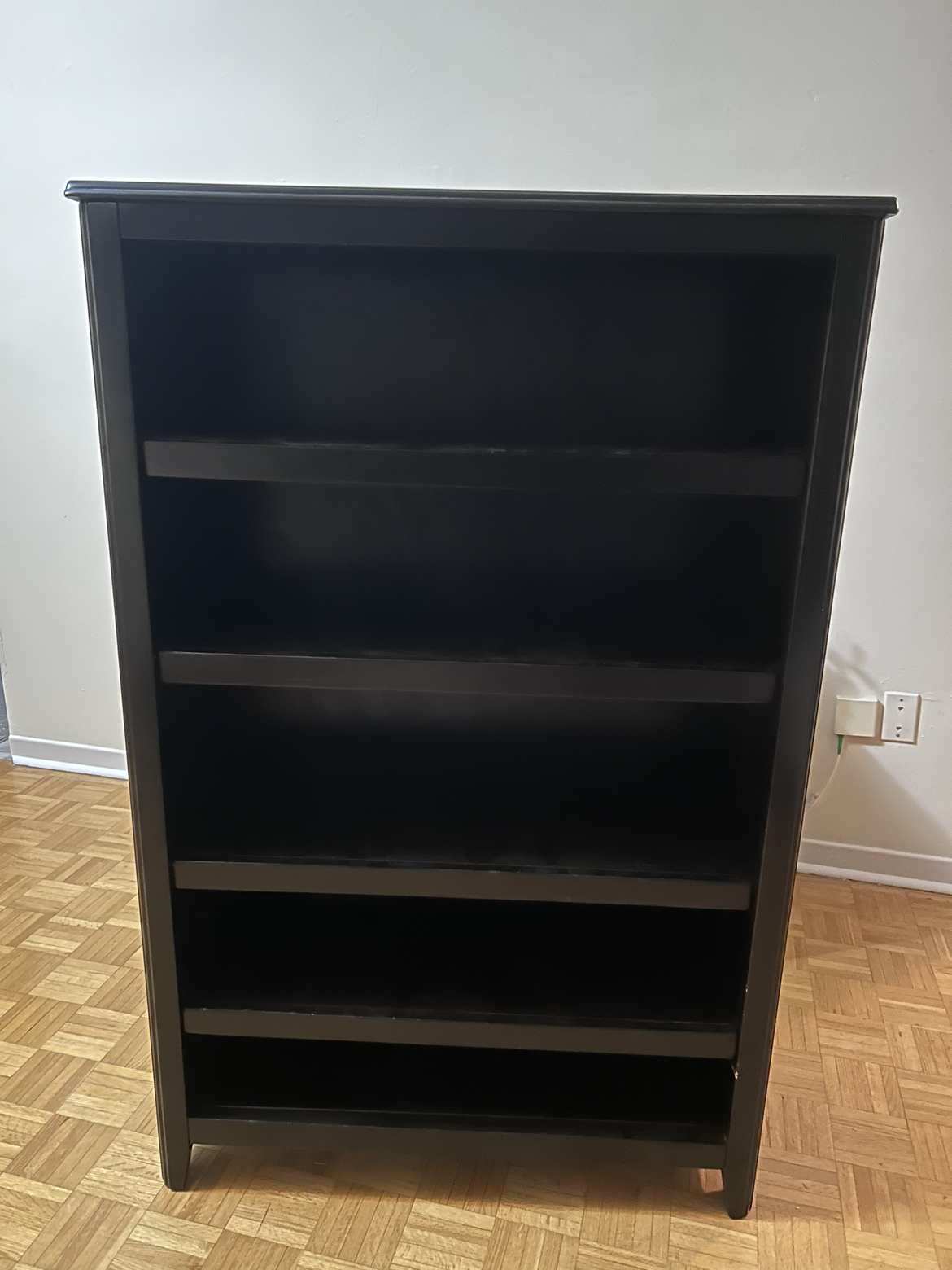 black bookshelf 🥕