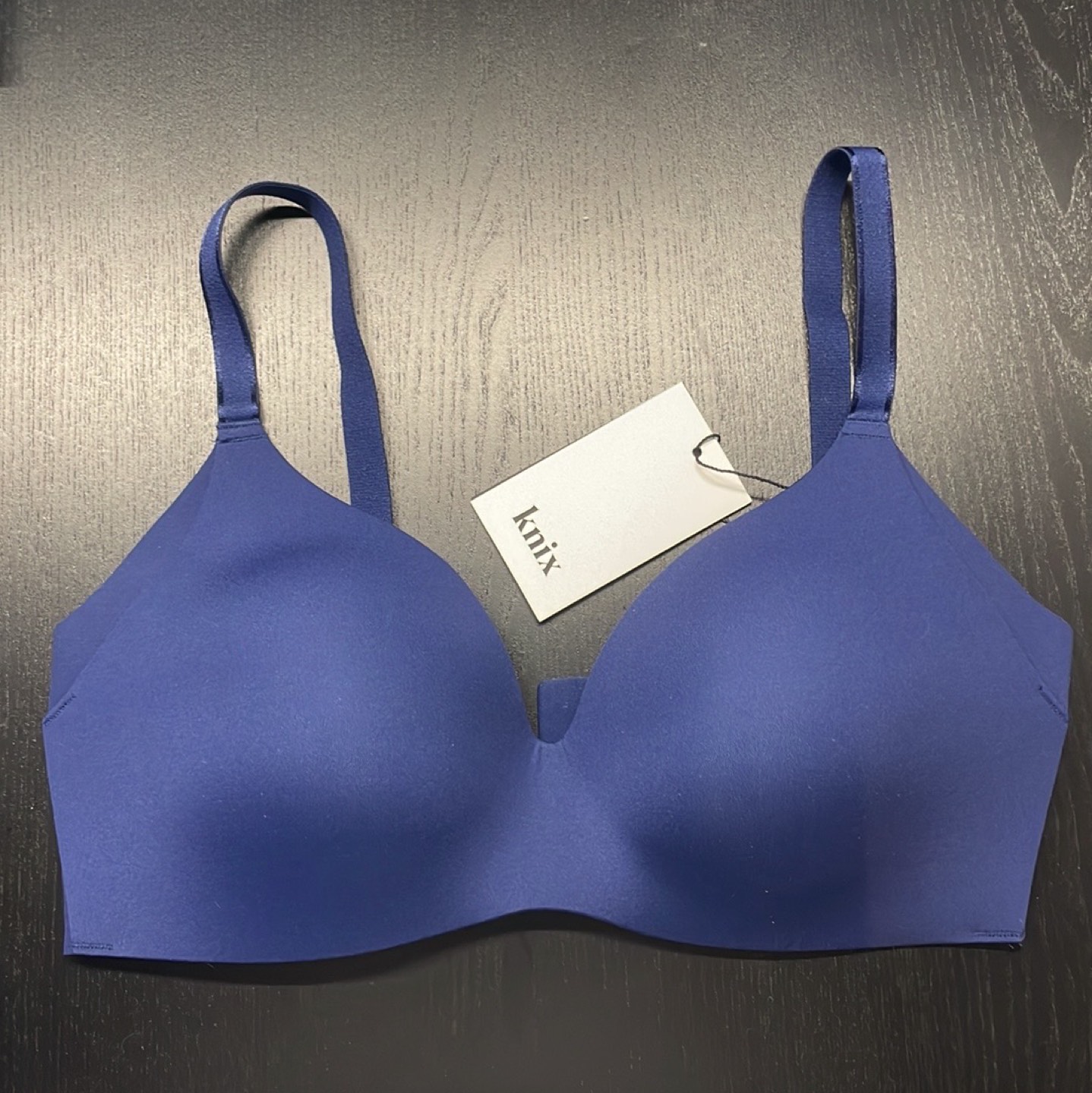 NEW Knix Wingwoman Contour Wireless bra (size 4) image indicator(4)