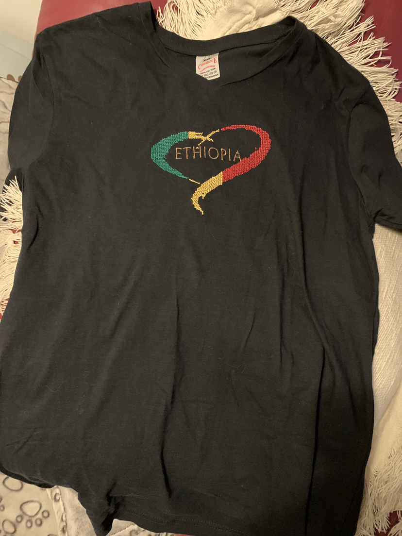 V neck t-shirt#freecycle thumbnail