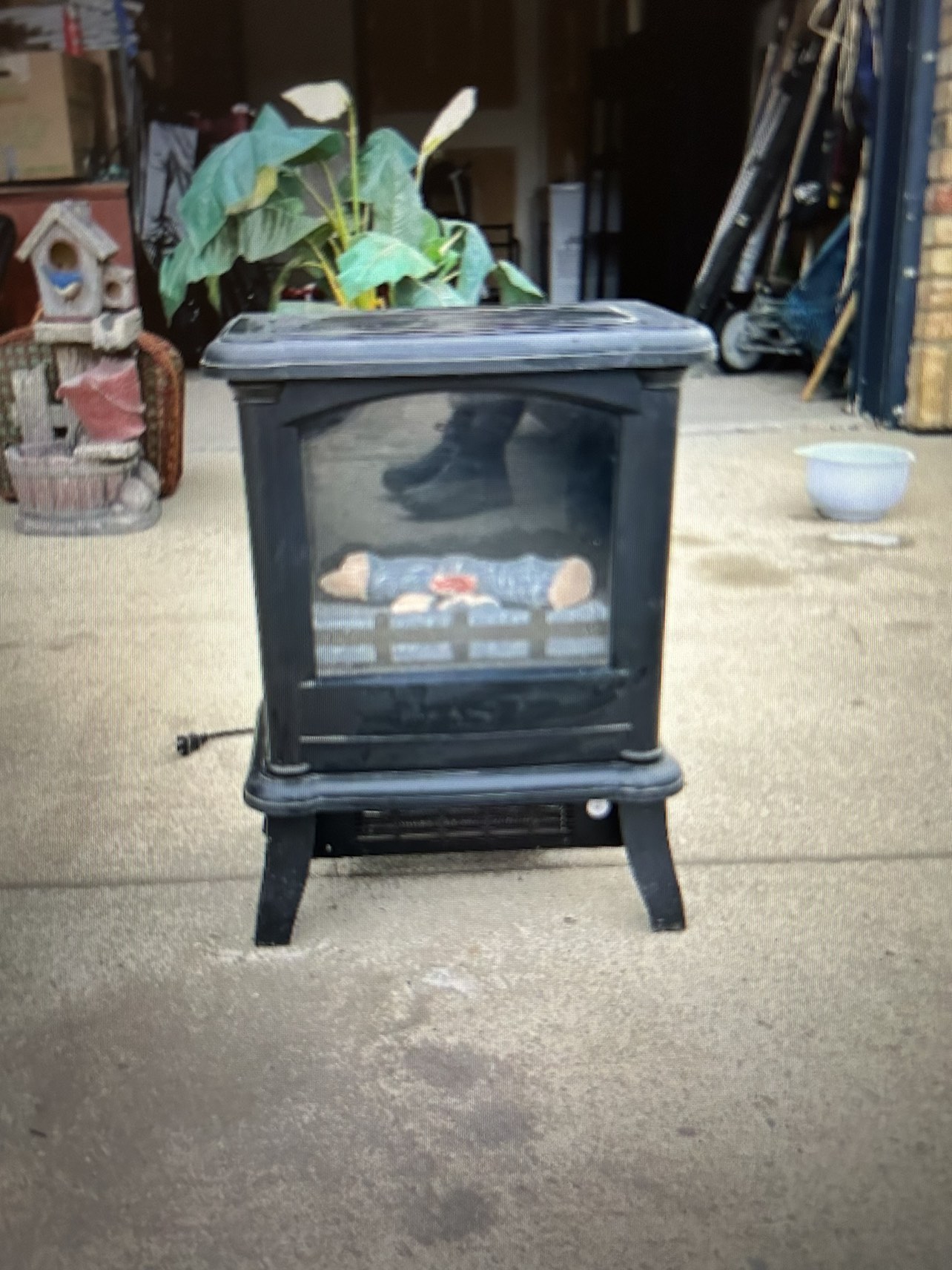 Electric wood fire place