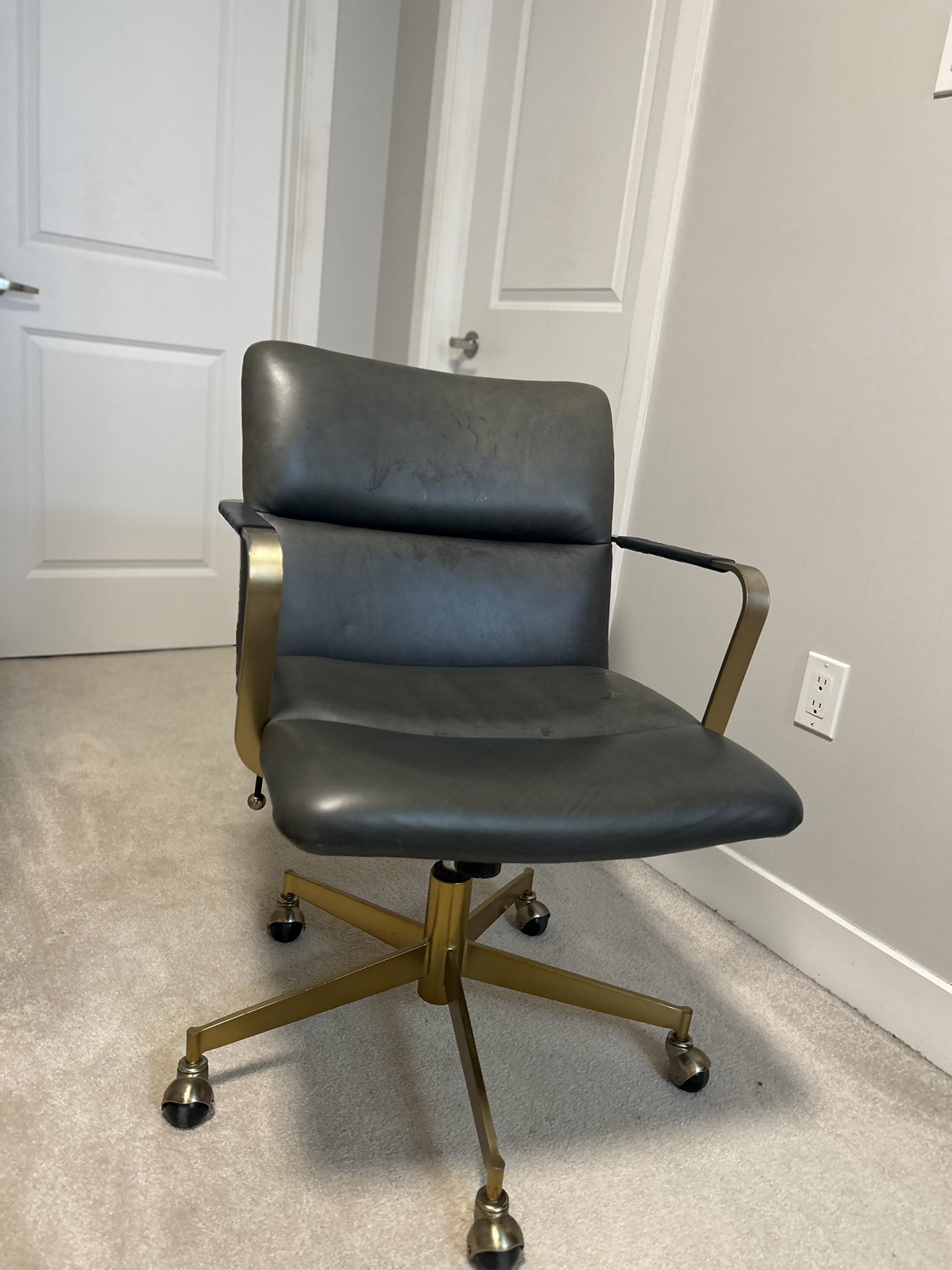 Office Chair - photo 4