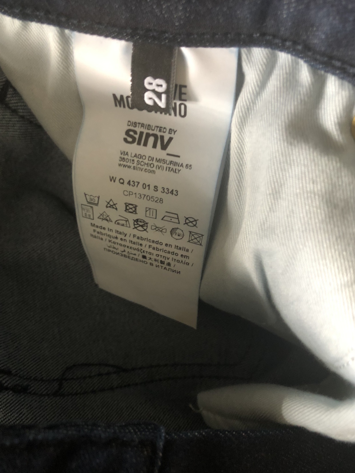 BNWT Love Moschino jeans size 28 image indicator(3)