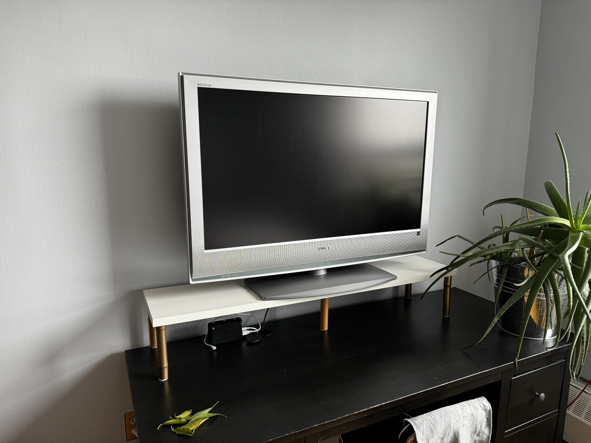 SONY FLATSCREEN TV PERFECT CONDITION thumbnail