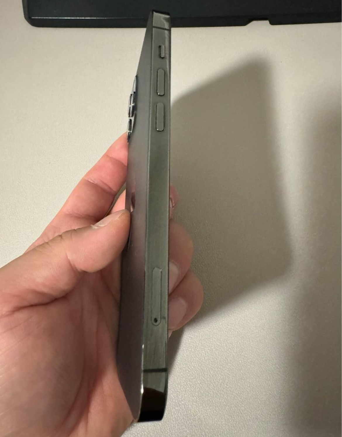iPhone 12 Pro - photo 3