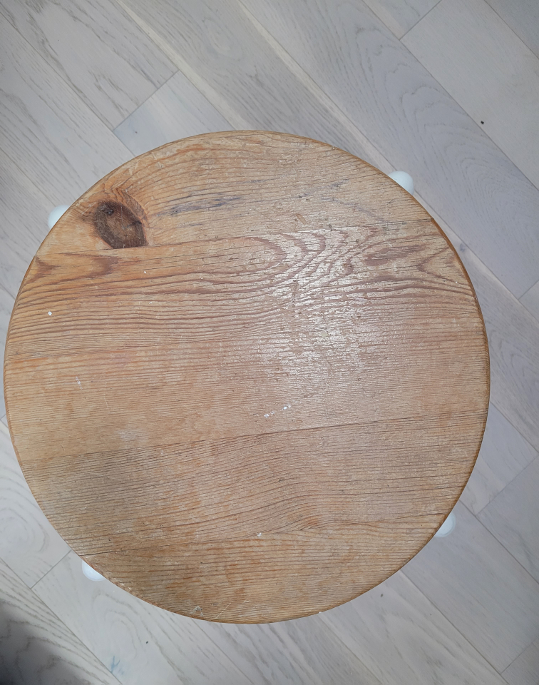 🥕 Day 3 - Stool Chair - photo 2