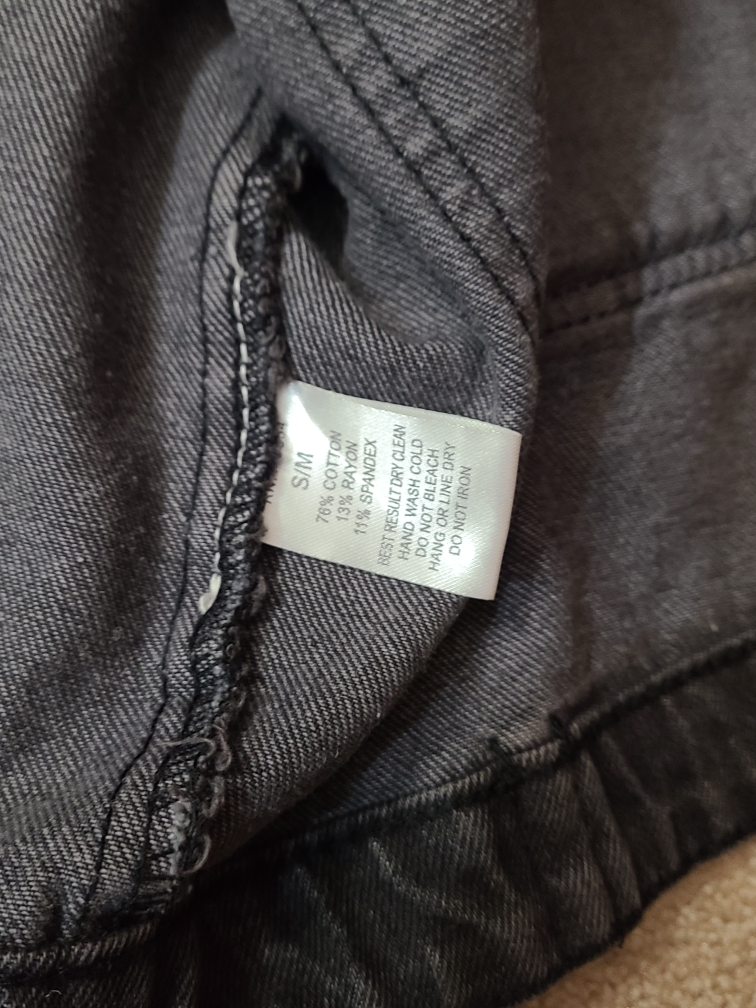 Women's Sadie & Sage denim black jean jacket Size S/M image indicator(5)