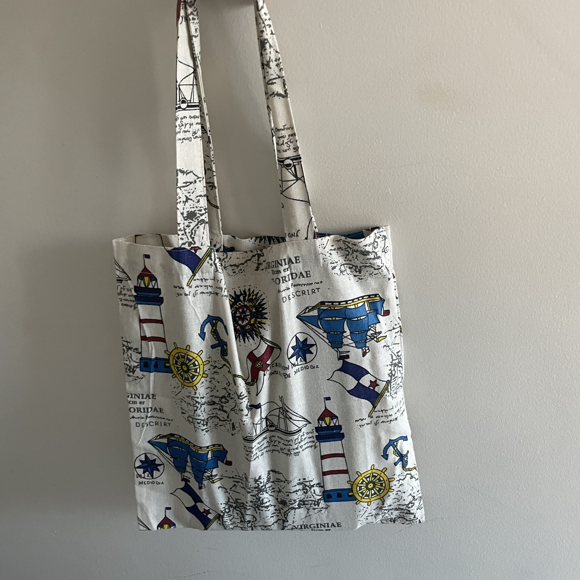 NEW❣️fabric tote bags - selling as a bundle of 4 for $10 image indicator(3)