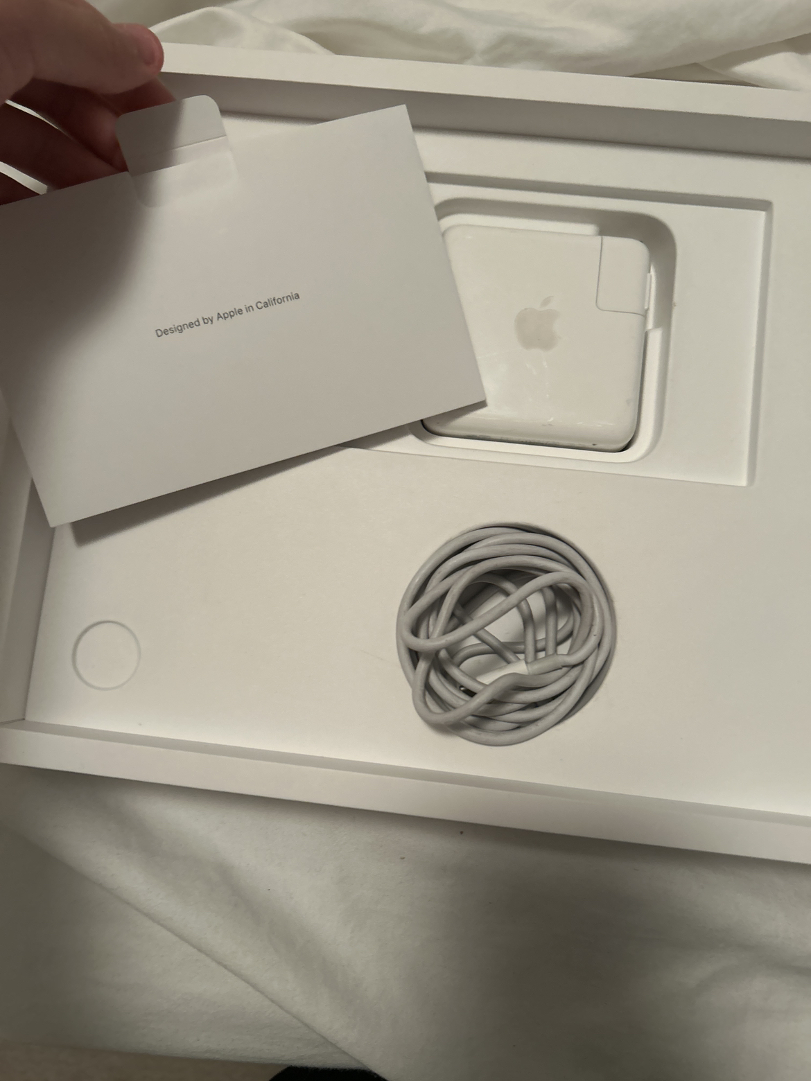 2020 macbook pro 13 inch m1 chip image indicator(8)