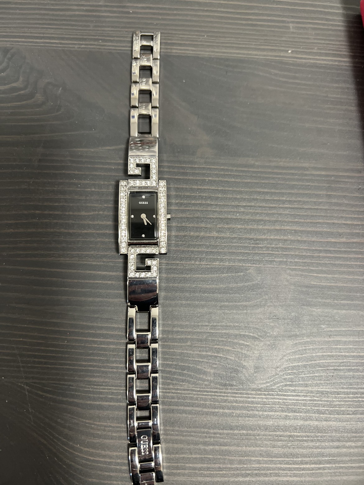 Women’s Guess Watch thumbnail