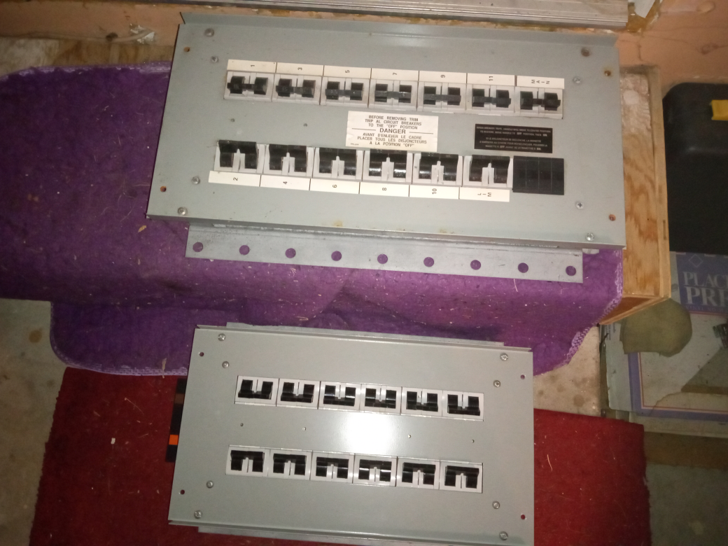 ELECTRICAL CIRCUIT BREAKER PANEL 2PC SET $80 thumbnail