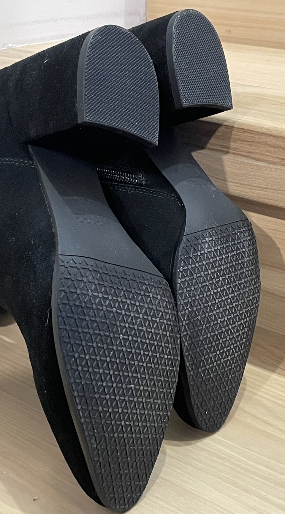 Black suede high boots 9 - fashionable medium heel image indicator(5)