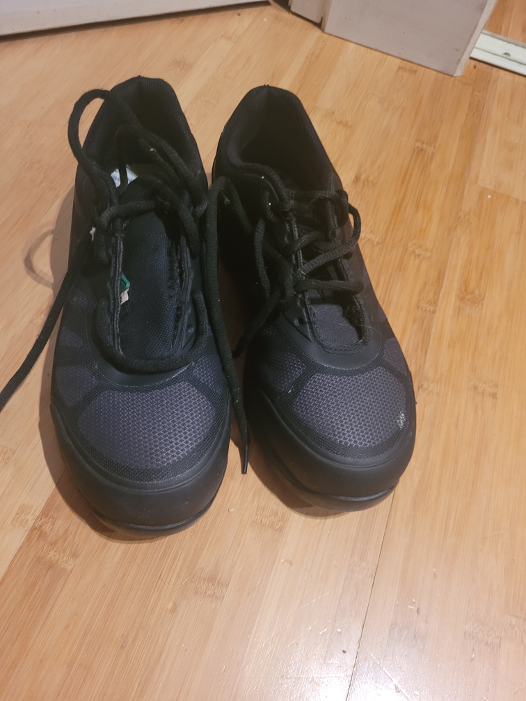 Dakota steel toed shoes #Freecycle