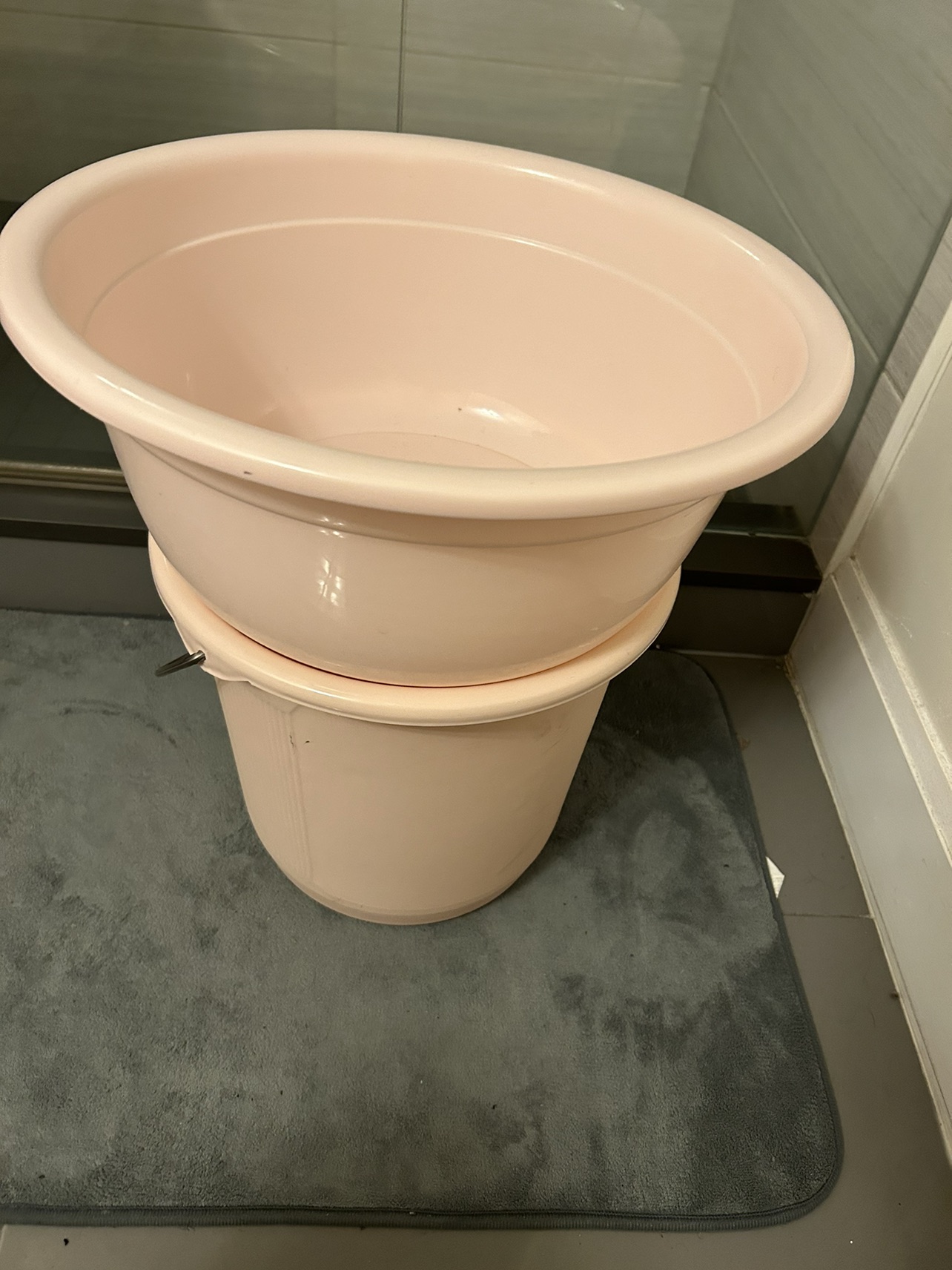 Bucket