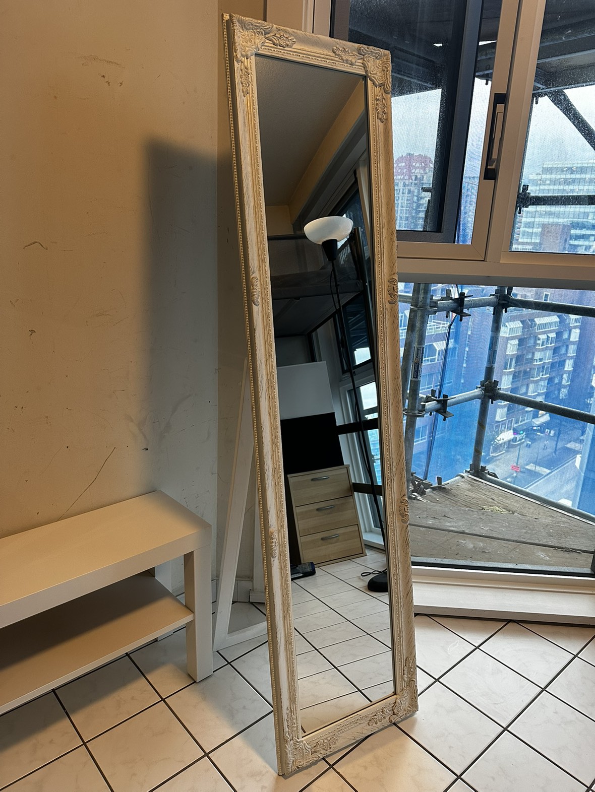 standing mirror