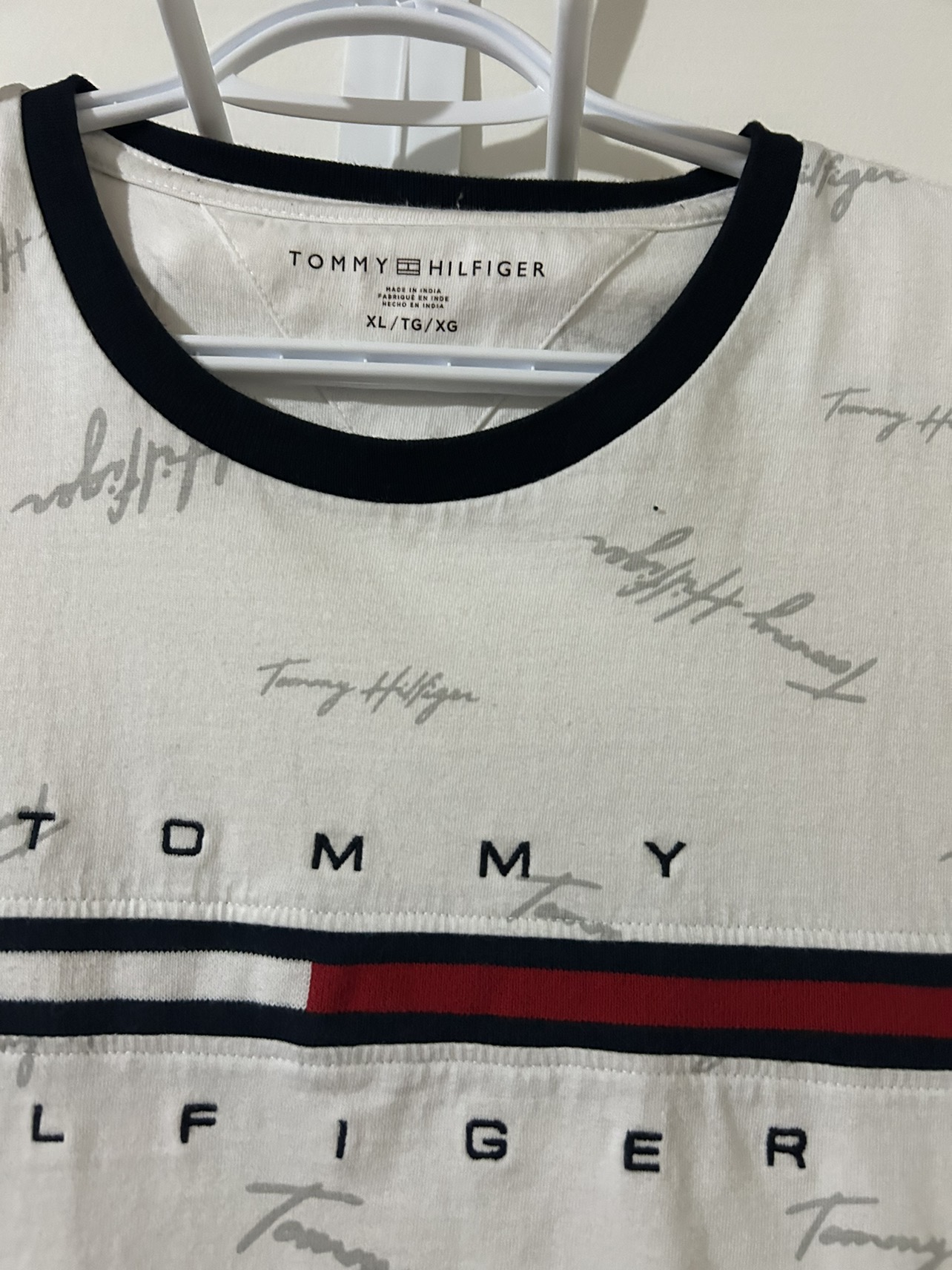 Tommy Men’s T-Shirt (XL) image indicator(3)
