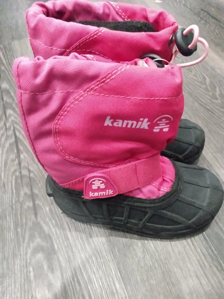 🥕hot Pink Kamik winter Boots🥕