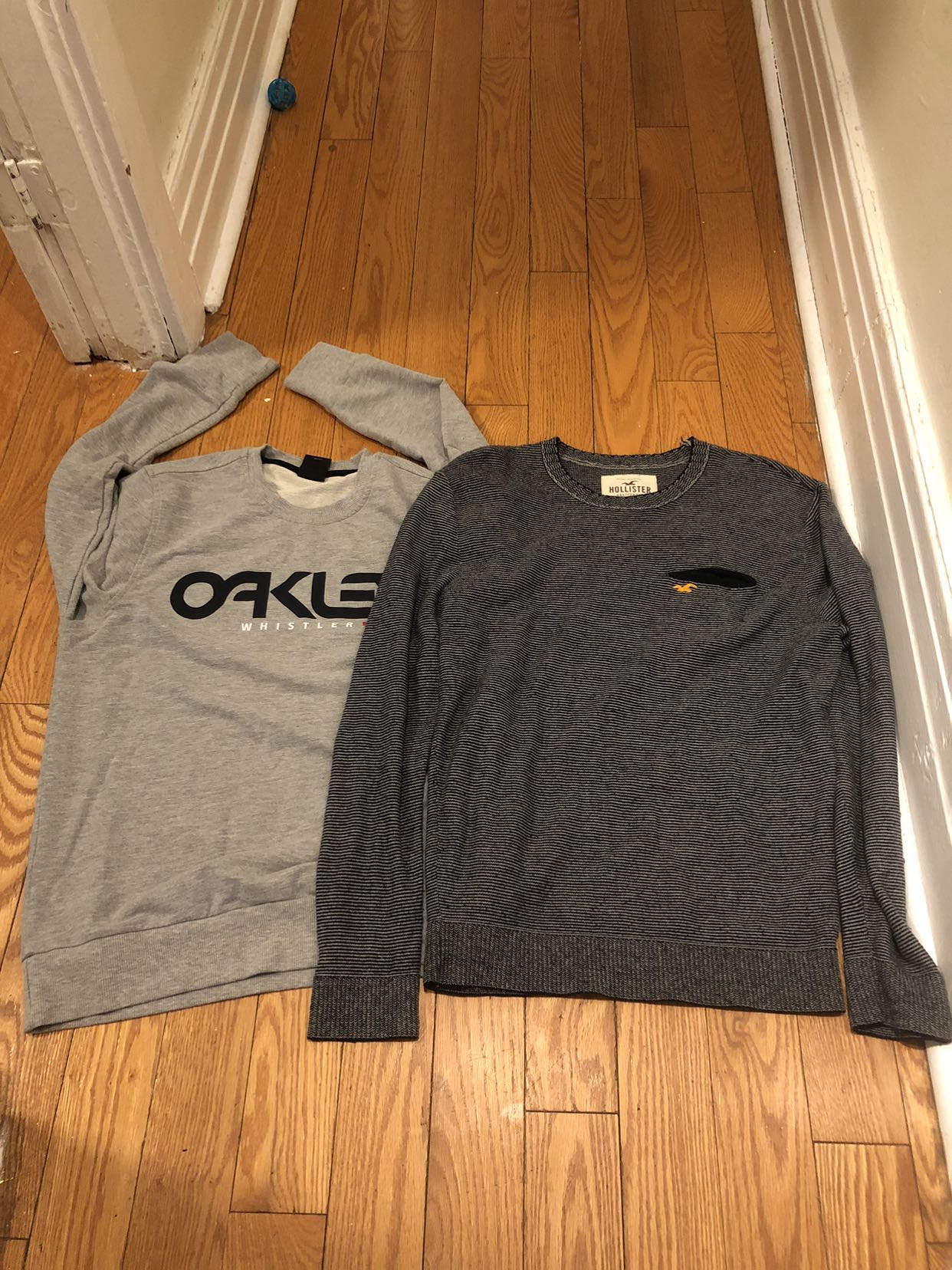 Men’s pullover sweatshirts thumbnail