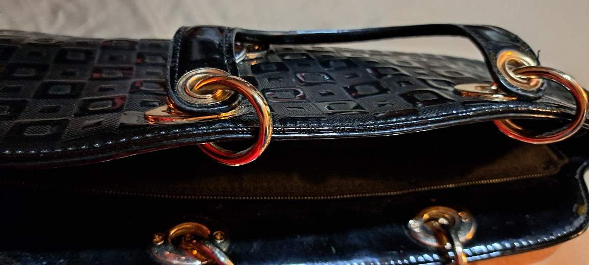 black ladies purse Glam image indicator(3)