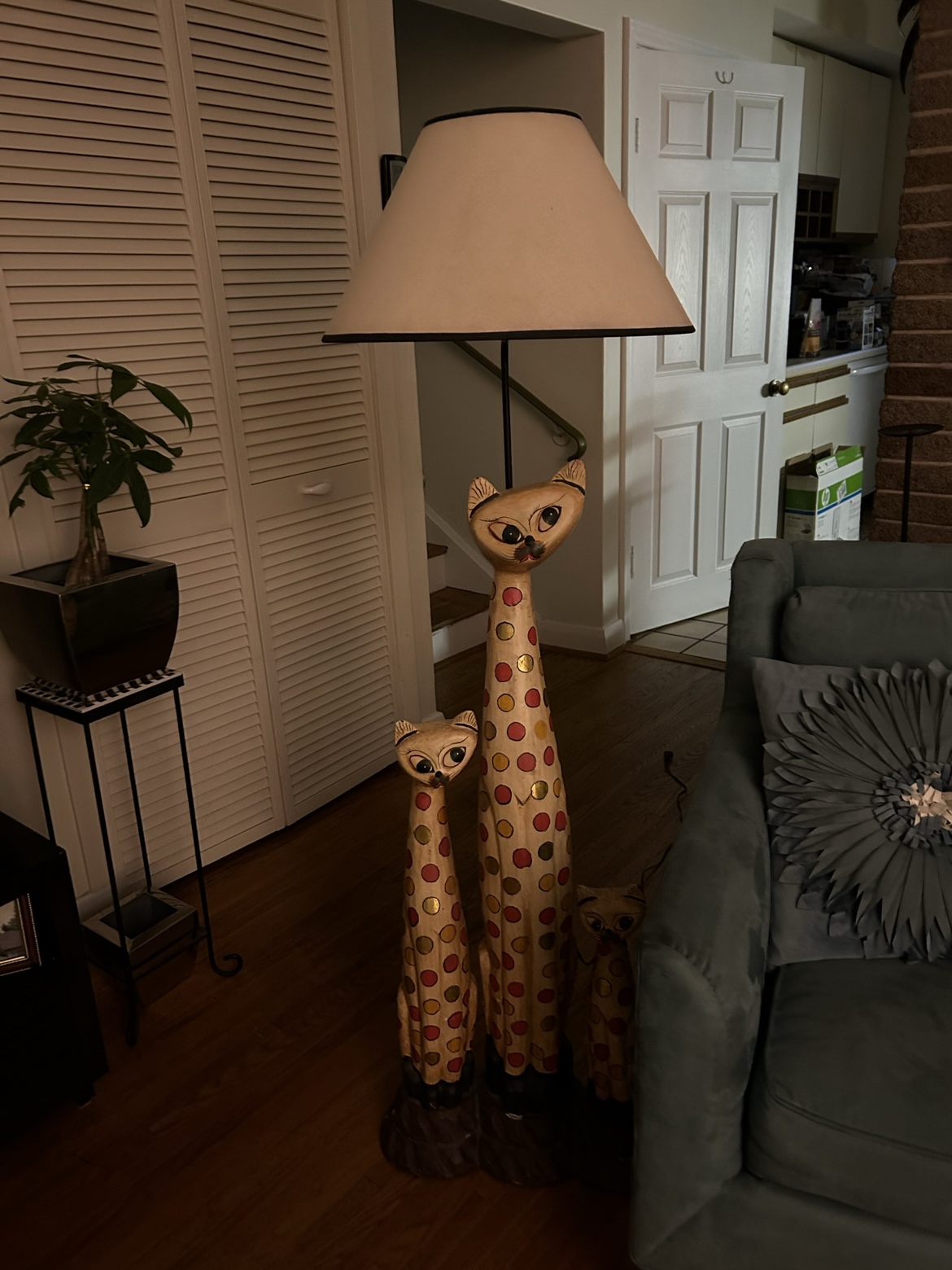 Cat Lovers Unique hand carved wooden Cat Lamp - photo 2