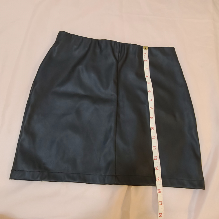 Women’s leather dark green skirt - photo 5