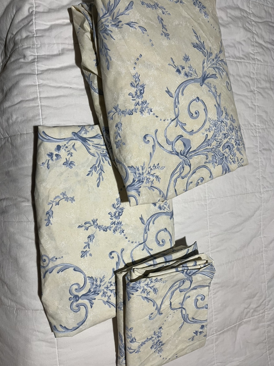 🥕Free double sheet set