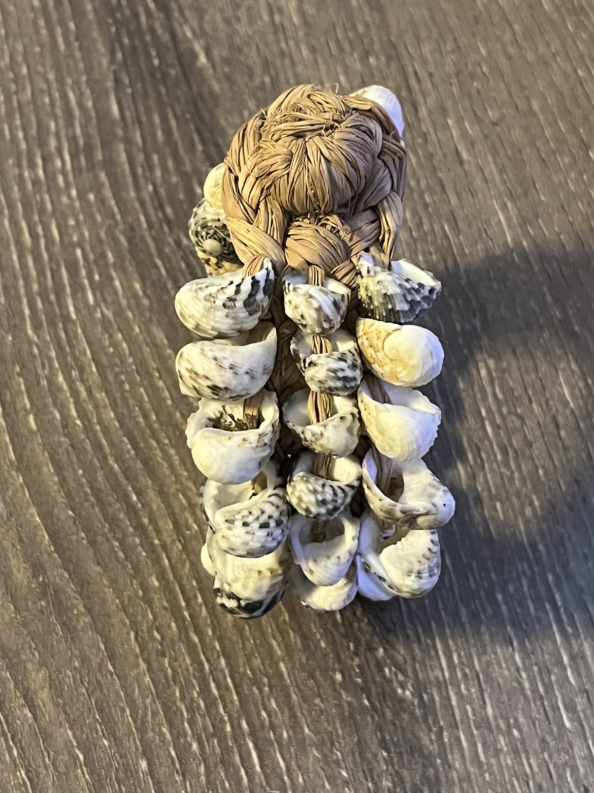 COWRIE SHELL BRACELET image indicator(5)