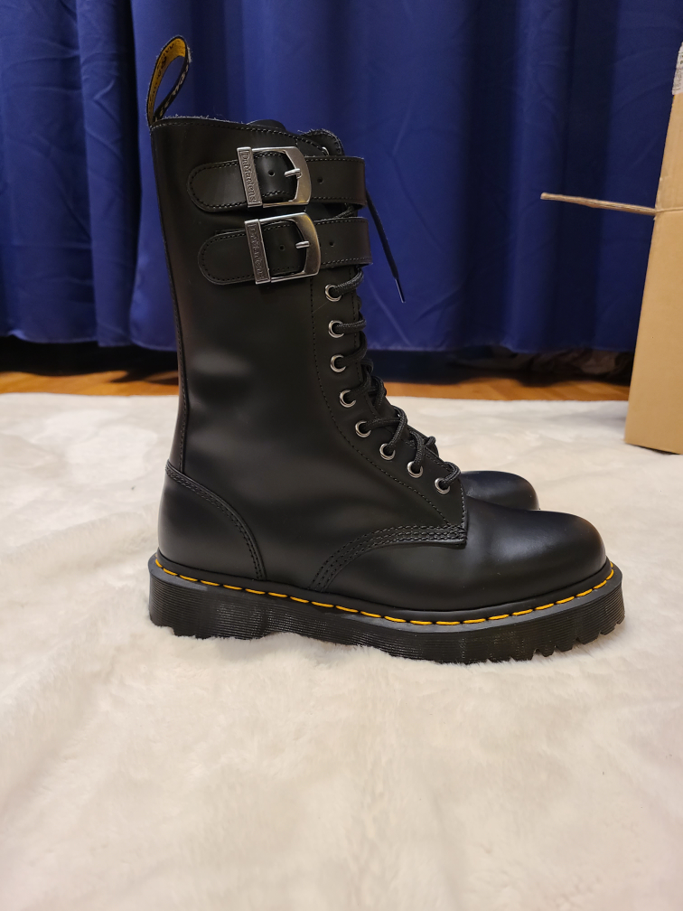 Dr.Martens Caspian Alt Womens Size 9 thumbnail