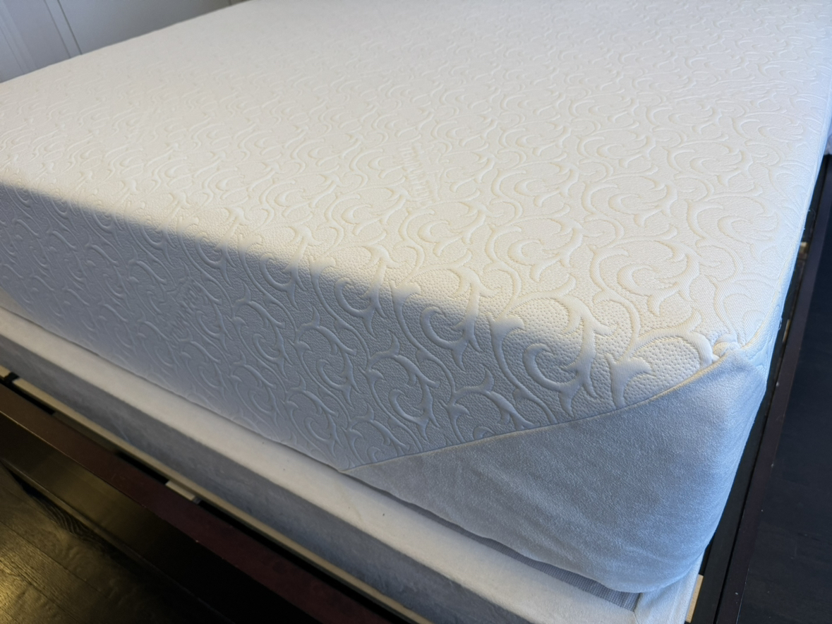 Tempurpedic memory foam mattress - Full - photo 3